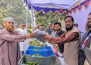 রাজধানীর তুরাগে নায্যমূলে সবজি বিক্রয় কেন্দ্র উদ্বোধন জামায়াতের