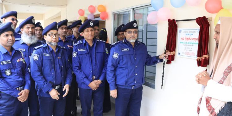 মাননীয় রেঞ্জ ডিআইজি মহোদয়ের জামালপুর বার্ষিক পরিদর্শন