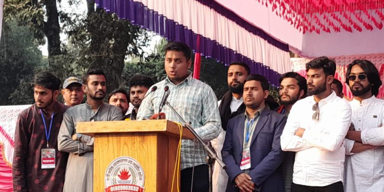 যারা আওয়ামী লীগের সাথে দালালি করছেন তরুন প্রজন্ম তাদের ক্ষমা করবে না: হাসনাত আব্দুল্লাহ