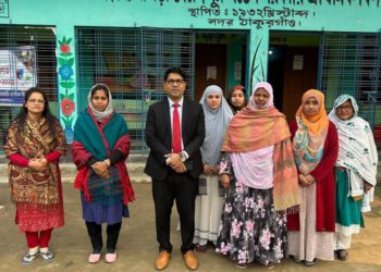 সচেতনতার বাণী নিয়ে শিক্ষা প্রতিষ্ঠানে ছুটছে ইউএনও