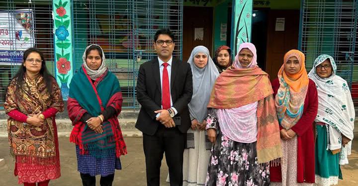 সচেতনতার বাণী নিয়ে শিক্ষা প্রতিষ্ঠানে ছুটছে ইউএনও