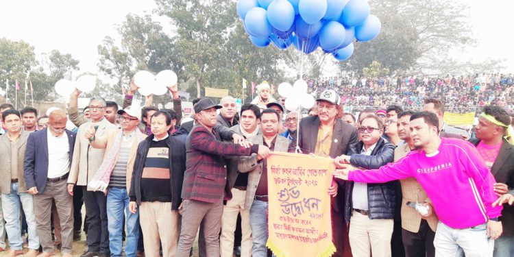 ঠাকুরগাঁওয়ের হরিপুরে মির্জা রুহুল আমিন গোল্ডকাপ ফুটবল টুর্নামেন্ট উদ্বোধন