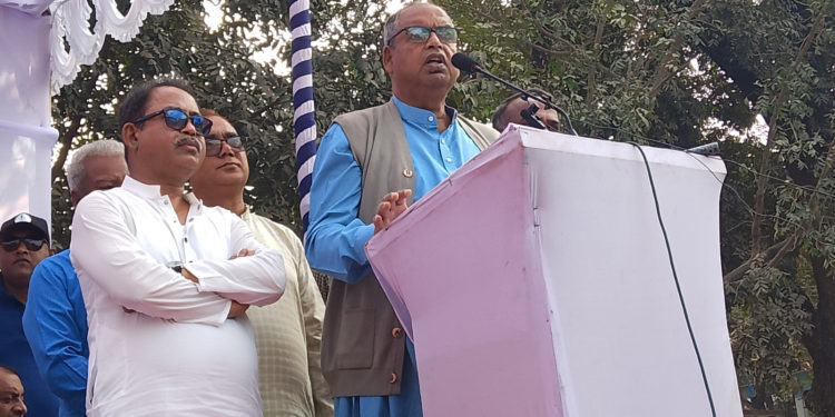 গণতন্ত্র প্রতিষ্ঠা ছাড়া বিএনপি পিছু হাটবে না