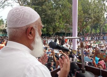 মাগুরায় শিশু আছিয়া খাতুনের বাড়ীতে ড. শফিক