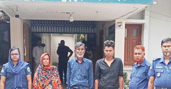 দুর্গাপুরে চোলাইমদ সহ স্বামী স্ত্রী গ্রেপ্তার