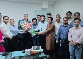 পদোন্নতিতে ব্র্যাক ব্যাংকের হেড অব অল্টারনেট ব্যাংকিং চ্যানেলস, নাজমুর রহিমকে ফুলেল শুভেচ্ছা এজেন্টদের