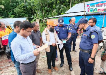 নিরাপদ সড়ক নিশ্চিতে বরগুনায় বিশেষ অভিযান