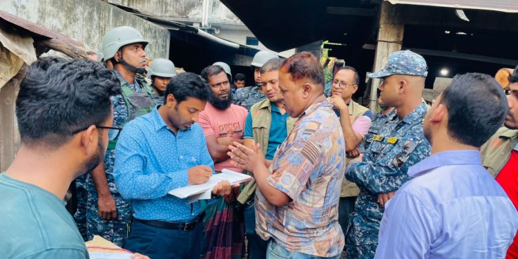 বরগুনা শহরে বিশুদ্ধ খাদ্য আদালতের ভেজাল বিরোধী অভিযানে জেল ও জরিমানা আদায়