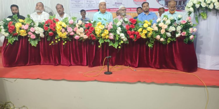 আগামীতে যারাই ফ্যাসিস্ট ও স্বৈরাচারি আচরন করবে তাদের পরিনতিও শেখ হাসিনার মতই হবে-দিনাজপুরে বিএফইউজে সভাপতি