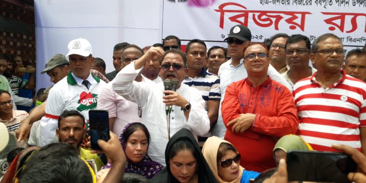 ঠাকুরগাঁওয়ে বিএনপির বিজয় র্যালিতে লাখো মানুষের ঢল