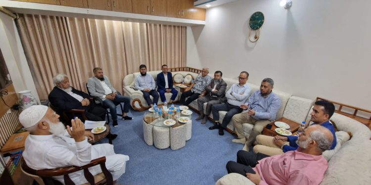 জামায়াত আমীরের সাথে শিল্প মালিক প্রতিনিধিদের সৌজন্য সাক্ষাত।