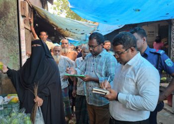 ঠাকুরগাঁওয়ে বাজারে ভ্রাম্যমাণ আদালতের অভিযান, দুই ব্যবসায়ীকে জরিমানা