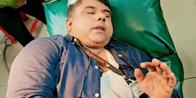 সংবাদ সংগ্রহ করতে গিয়ে সন্ত্রাসী হামলায় যমুনা টিভির সাংবাদিকসহ আহত ৫