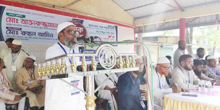 জামায়াতে ইসলামীর বিরুদ্ধে  দীর্ঘ ষোল বছর বহু গান শুনিয়েছেন, ওই পুরাতন গান মানুষ আর শুনতে চায় না, পারলে নতুন গান শোনান 