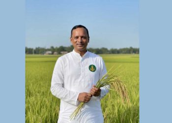 ব্যারিস্টার রুহুল কুদ্দুস কাজল ছাত্র জীবনে সাংবাদিকতার সাথে যুক্ত ছিলেন।