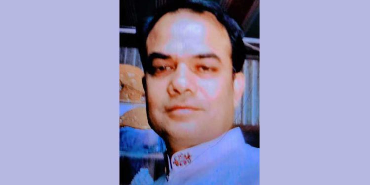 আদম ব্যবসায়ীর খপ্পরে পড়ে নিঃস্ব প্রায় কোটালীপাড়ার এইচ এফ এম জাহাঙ্গীর হোসেন