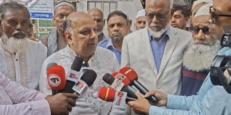 ঐক্যবদ্ধ বিএনপির বার্তা নিয়ে গোপালগঞ্জ-২ আসনে বিএনপি নেতা রেন্টুর নির্বাচনী জনসংযোগ