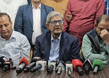 কড়াইল বস্তিতে অগ্নিকান্ডে ক্ষতিগ্রস্থদের ক্ষতিপুরণ দাবি করছি