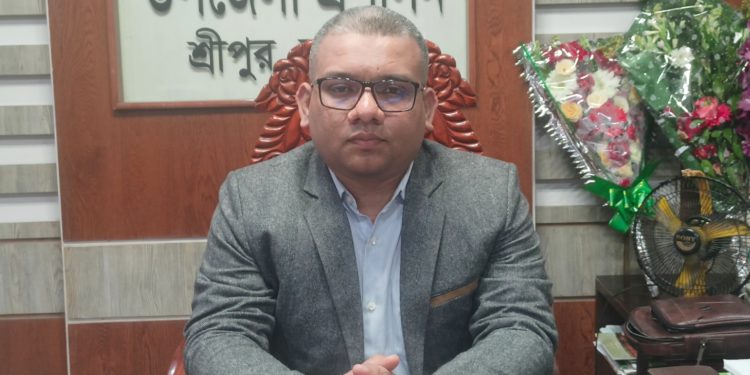 শ্রীপুরে নতুন ইউএনও সালেক মূহিদের যোগদান
