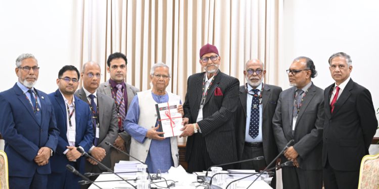 বিডিআর হত্যাকাণ্ডে দলগতভাবে জড়িত আওয়ামী লীগ, মূল সমন্বয়কারী তাপস: কমিশন