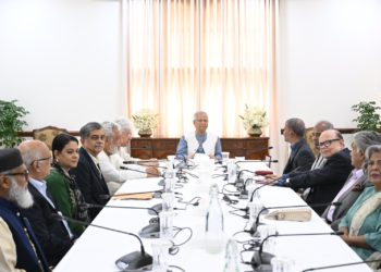 খালেদা জিয়ার জন্য প্রধান উপদেষ্টার অফিসে বিশেষ দোয়া