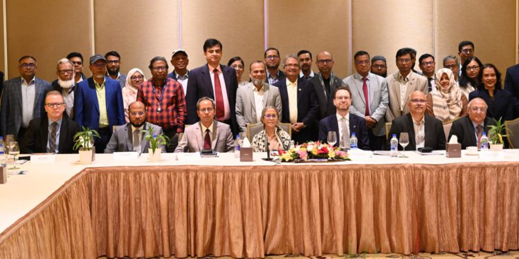 অ্যান্টিবায়োটিকের অপব্যবহার রোধে জিরো টলারেন্স নিশ্চিত করতে হবে – মৎস্য ও প্রাণিসম্পদ উপদেষ্টা