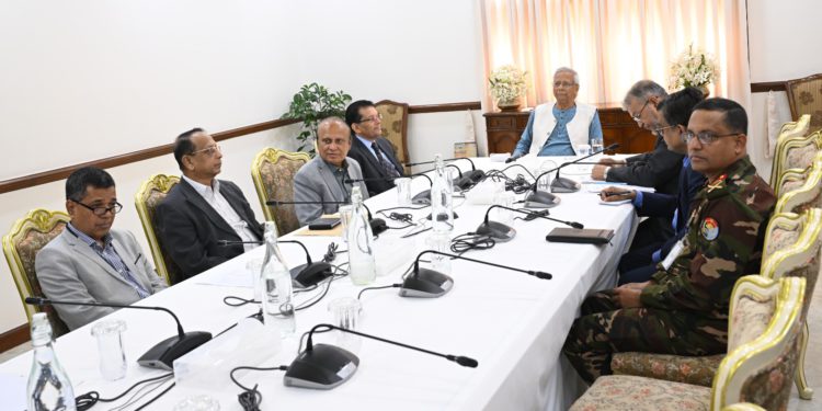 আগামী নির্বাচনকে ঐতিহাসিক ও স্মরণীয় করে রাখতে হবে: উপজেলা নির্বাহীদের উদ্দেশ্যে প্রধান উপদেষ্টা