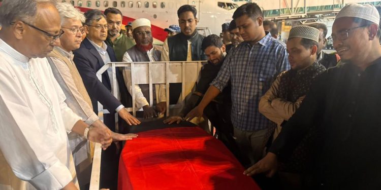 শহিদ হাদির জানাজার সময় পরিবর্তন হয়ে বেলা দুইটায়