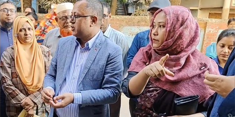 ময়মনসিংহে জামায়াত নেতার বহতল ভবনের পাইলিং হেলে পড়া ভবন পরিত্যাক্ত ঘোষনা