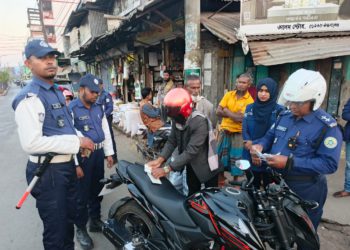 মহান বিজয় দিবসে সড়কে নিরাপত্তার চাদর