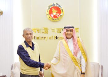 সউদীর দ্বিপাক্ষিক সম্পর্ক আরো জোরদারের আহ্বান স্বরাষ্ট্র উপদেষ্টার