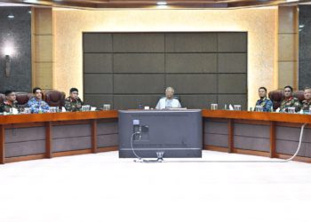 অবাধ, সুষ্ঠু ও গ্রহণযোগ্য নির্বাচন নিশ্চিত করতে সশস্ত্র বাহিনীকে সর্বোচ্চ সতর্কতার নির্দেশ প্রধান উপদেষ্টার