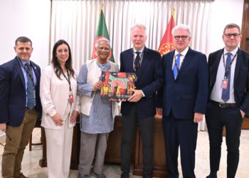 প্রধান উপদেষ্টার সঙ্গে আইআরআই-এর নির্বাচন পর্যবেক্ষক দলের সৌজন্য সাক্ষাৎ