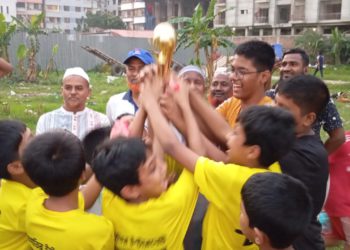 স্বাধীনতা ও জাতীয় দিবস জুনিয়র ফুটবল টুর্নামেন্টেন্টে জেমস জুনিয়র টিম চ্যাম্পিয়ন।