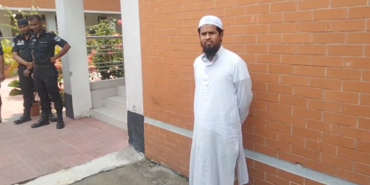 মাদ্রাসার শিশু শিক্ষার্থী ধর্ষনের অভিযুক্ত আসামী শিক্ষক গ্রেফতার