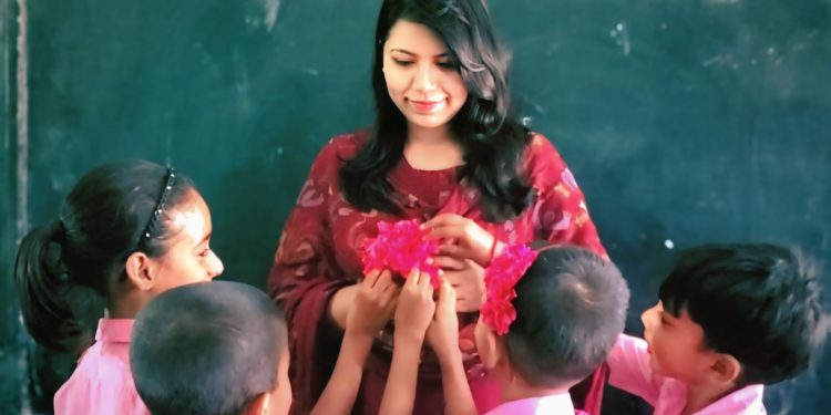 ‘শিশুশিক্ষায় সেনসরি বেসড লার্নিং: অনুভবের মাধ্যমে জ্ঞানের বিস্তার স্তারিত জানাচ্ছেন