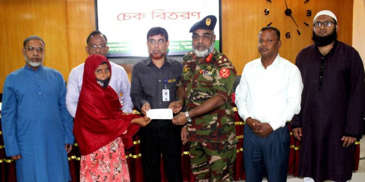 ময়মনসিংহ মেডিকেলে শত রোগীকে  ৫০ লাখ টাকার আর্থিক চেক বিতরণ