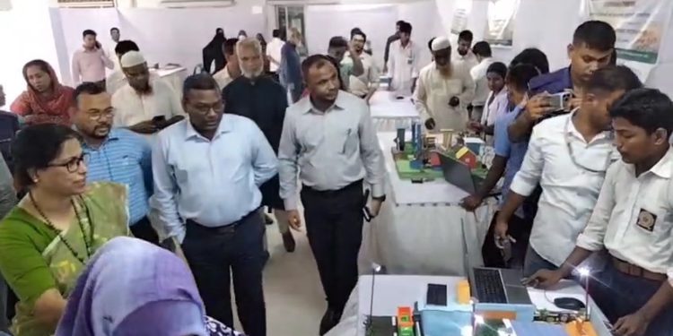 ময়মনসিংহে স্টার্টআপ সায়েন্স প্রজেক্ট এন্ড ইনোভেশন প্রদর্শনী