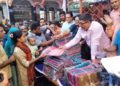 দুর্গোৎসবের উপহার ময়মনসিংহ সিটি করপোরেশনের শাড়ী লুঙ্গি বিতরন